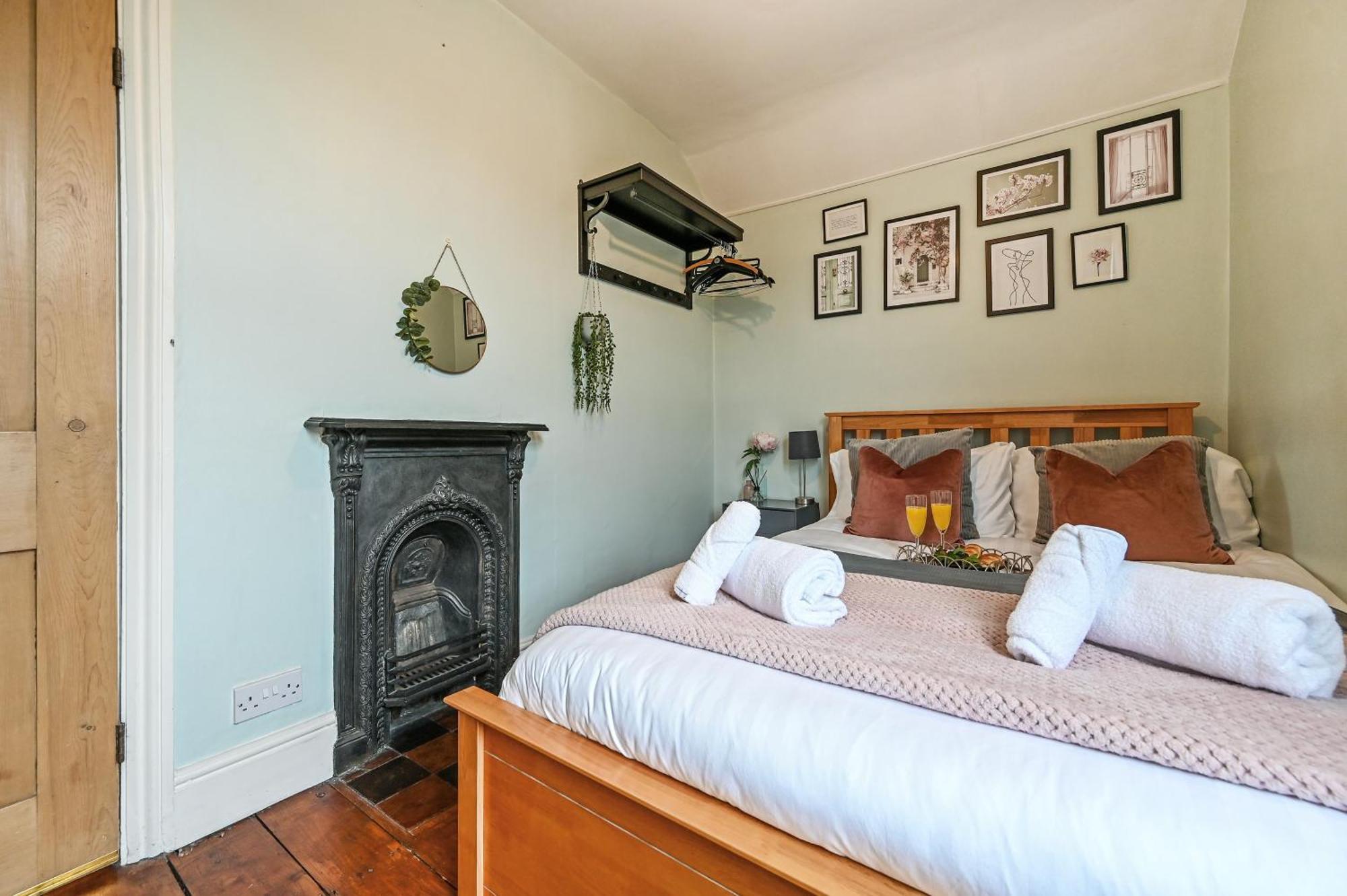 Beautiful Townhouse, Great Location - Pet Friendly Βίλα Κάρντιφ Εξωτερικό φωτογραφία