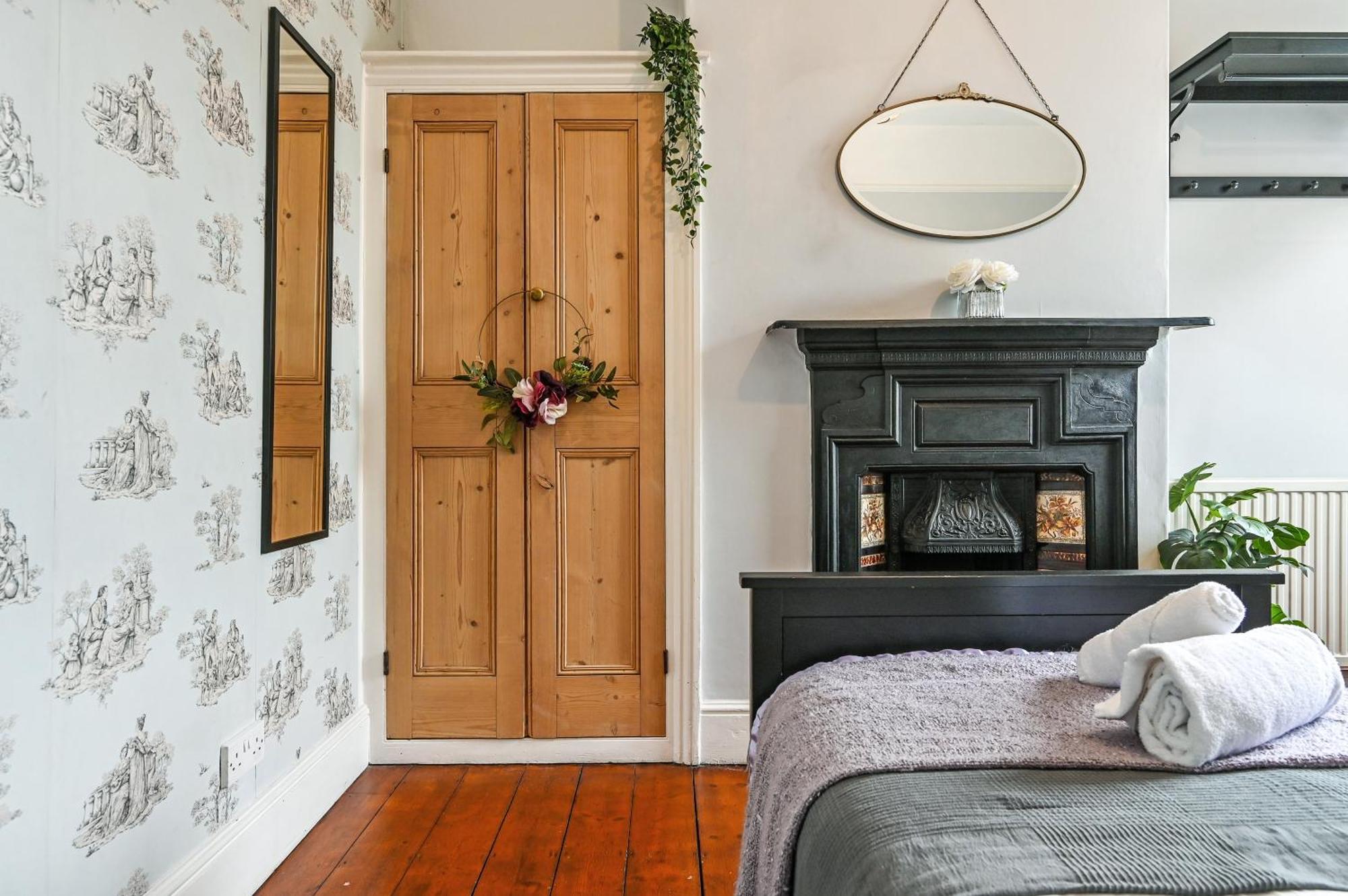 Beautiful Townhouse, Great Location - Pet Friendly Βίλα Κάρντιφ Εξωτερικό φωτογραφία