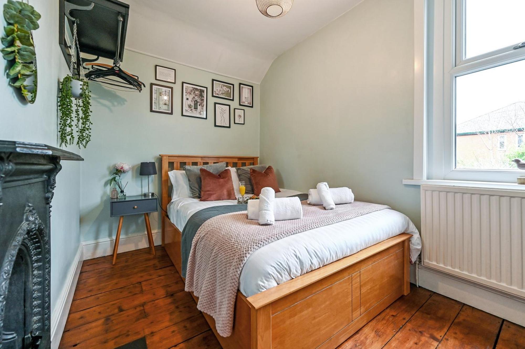 Beautiful Townhouse, Great Location - Pet Friendly Βίλα Κάρντιφ Εξωτερικό φωτογραφία